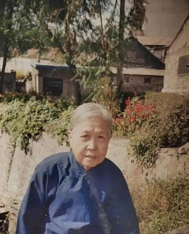 127岁高龄湖南老妇令人诧异：13个子女竟然全无一活过18岁