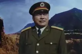 老山前线，师长侠骨柔情，特批烈士妻子入伍图片