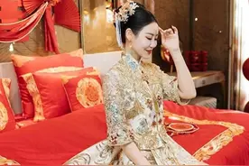 72岁范冰冰之父试图亲吻新娘未果引发争议，模样又像个孩子了。图片