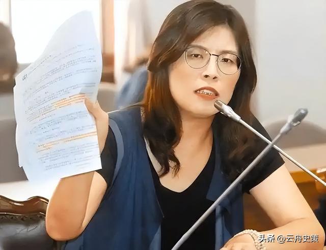 郑丽文太猛了，民进党破天荒喊话大陆：你大，我小，大的该让小的