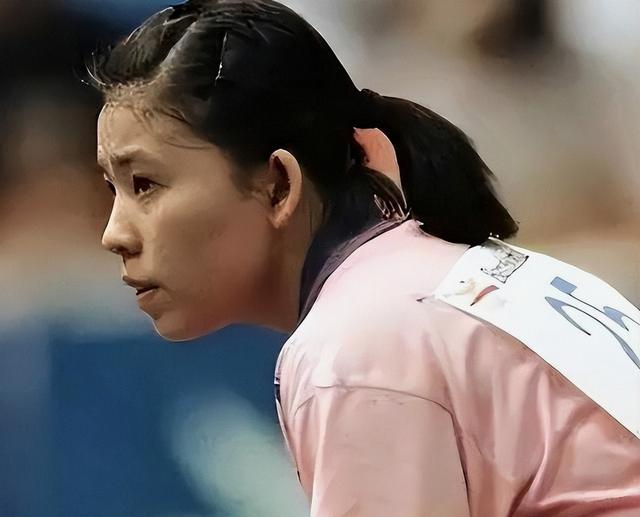 涉贪腐被带走、败掉20亿、移民换国籍：邓亚萍身上的谣言真离谱