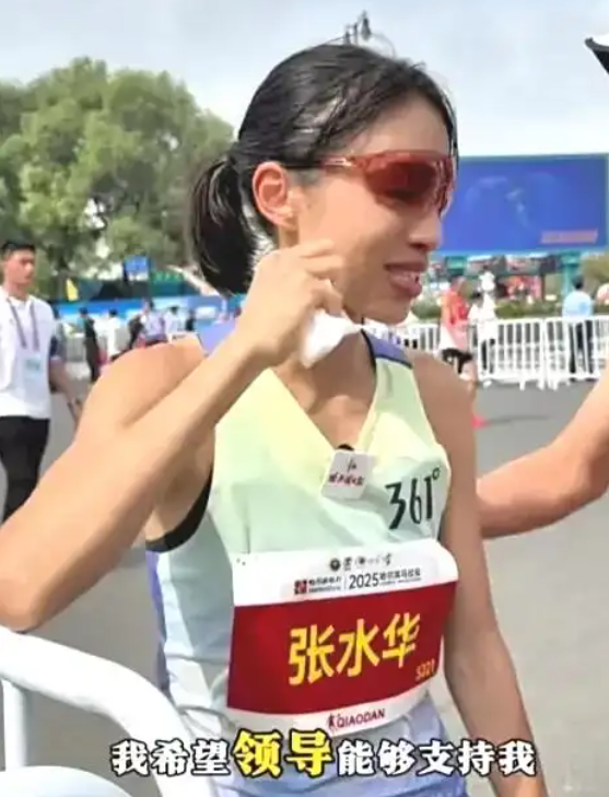 原来我们被骗了！官媒揭最快女护士真实一面，内容披露，家属回应