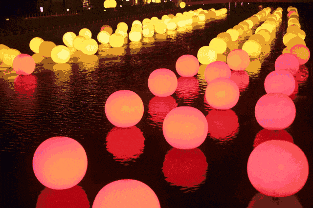 秋华未减，冬景将至，来炎帝影视基地赴一场秋冬的约会吧！