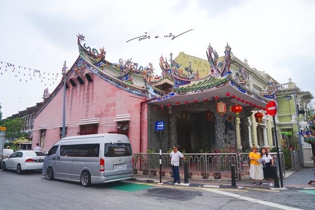 好多中国游客来马来西亚旅游，却忍不住直呼：我还没出国吧？