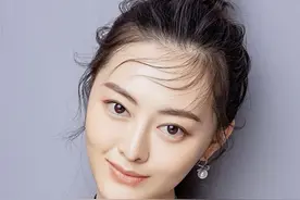 红透天的陈道明的女儿竟然长这样！34美让人震惊不已图片