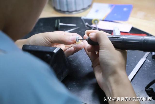 观山湖“智”造义齿订单覆盖20省！下一站：全球微笑