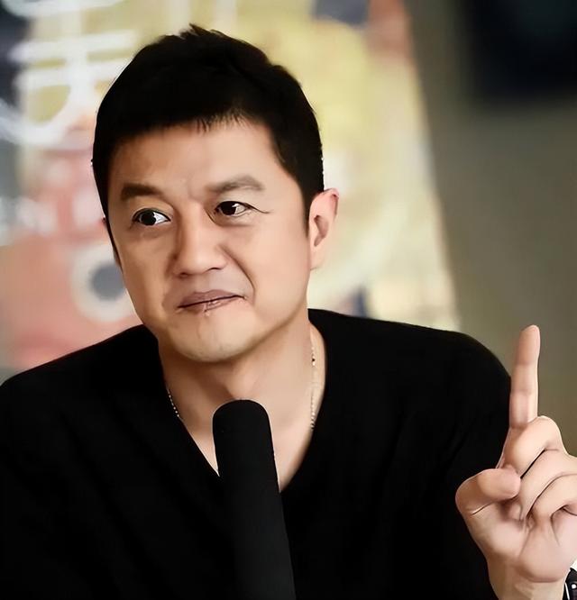 李亚鹏官宣离婚不到24小时，令人恶心的一幕发生了，汪峰也遭殃
