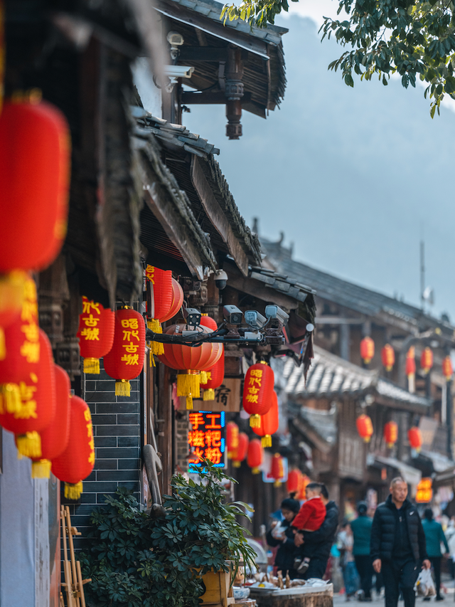 蜀道三国游进度条已加载：■■■■■□98%