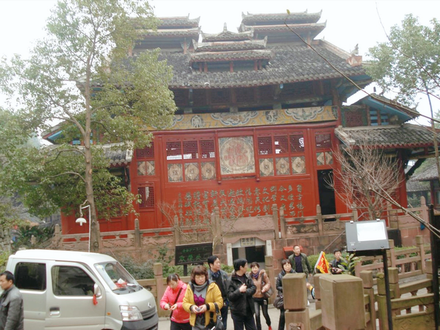 走进张家界土司城，邂逅土家千年文化与世界吉尼斯奇迹