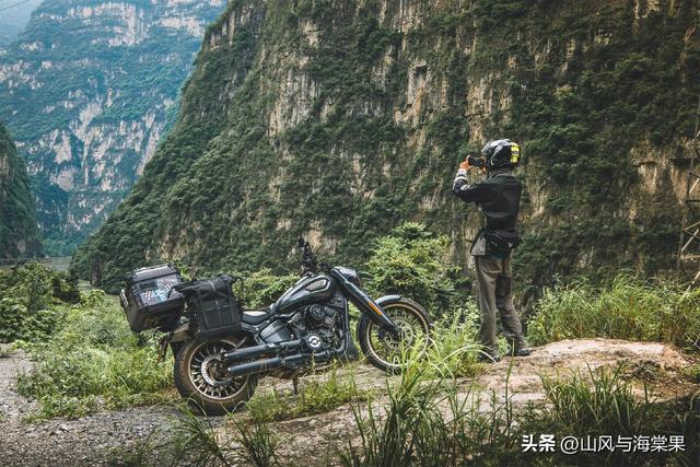 骑香帅YES418穿越大渡河峡谷，壮观景色令人沉醉