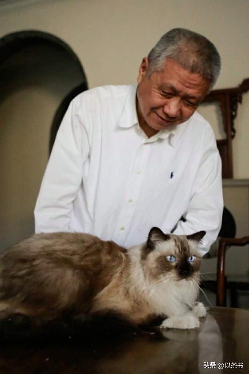 原来马未都妻子是她，怪不得做啥都能来财，真是娶一个贤妻旺三代