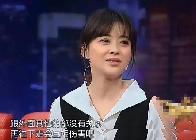李小冉为他流产2次，梅婷养他6年，今娶小15岁娇妻，鄢颇凭什么？