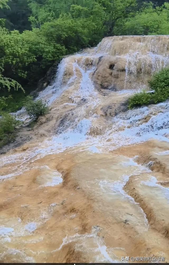 我的旅行日记——雨中游黄龙