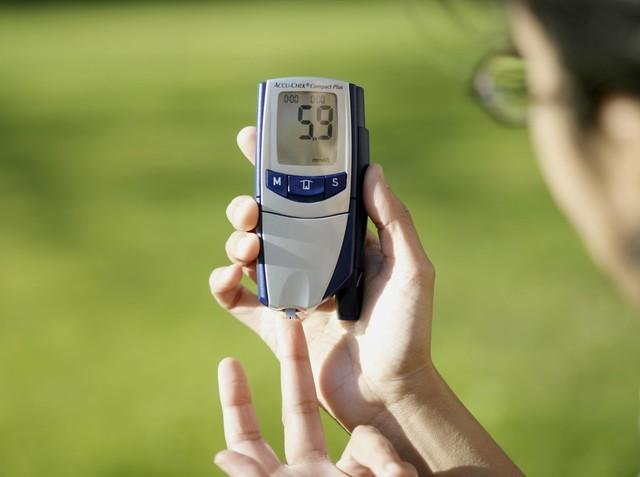 学医后才明白，稳定血糖最好的运动，不是快走慢跑，而是这个