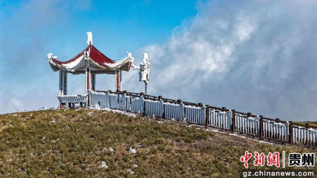 雪画屋脊，贵州韭菜坪美成水墨丹青