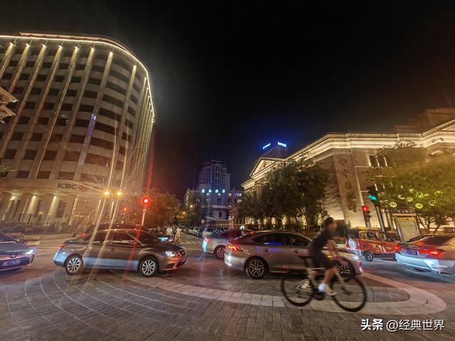 夜幕下的海河