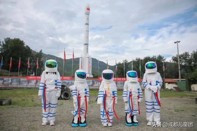 国庆去哪儿？草原金秋、潮汕舌尖味、熊猫守护……4条错峰优选线路，安排！