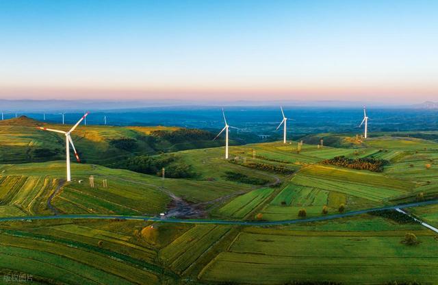 北京家门口的草原：张北周末自驾全攻略，赴一场风车与历史的约会