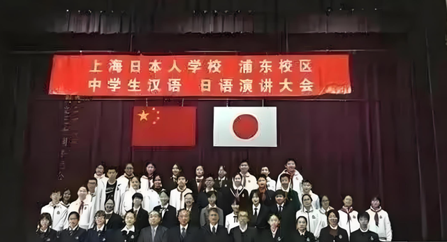 大量日本游客涌入北京，打着旅游幌子不去旅游不吃美食；为啥来？