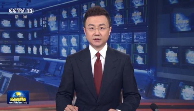 93阅兵解说员揭晓，不是康辉，不是李梓萌，而是央视这两位主持人