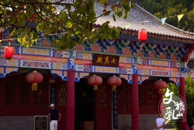 在圣水宫，遇见一场山水与时光的温柔对话