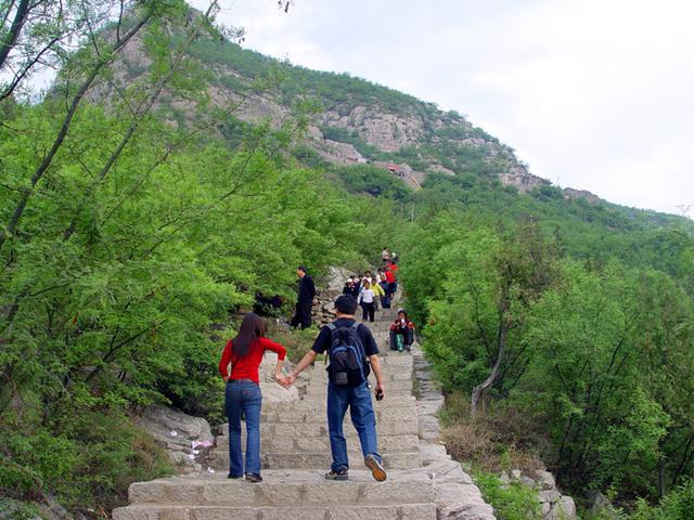 河北旅游：探秘响堂山石窟纪行（图）