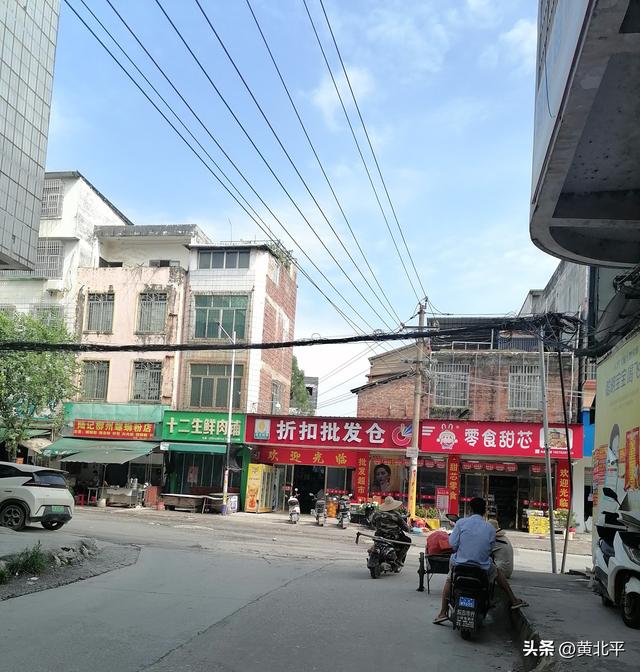 广西来宾市被誉为“金三角”的小平阳镇，史上是贵县后划给迁江县