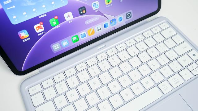 OPPO Pad 5 幸运紫：流光丝绸质感拉满，轻薄机身尽显时尚随性