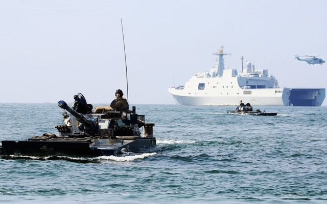 美国发布大陆攻台时间表，三个节点最有可能，解放军可无预警攻台