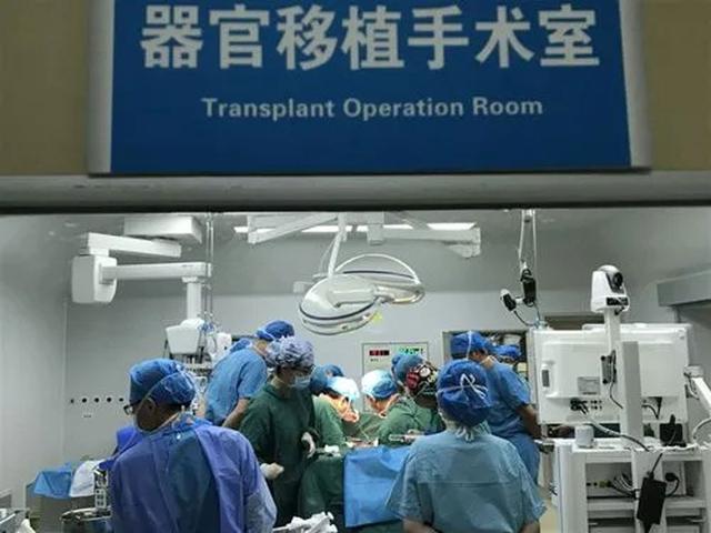 美爆出惊天丑闻：过去5年，医院强取活人器官，造成2万人死亡