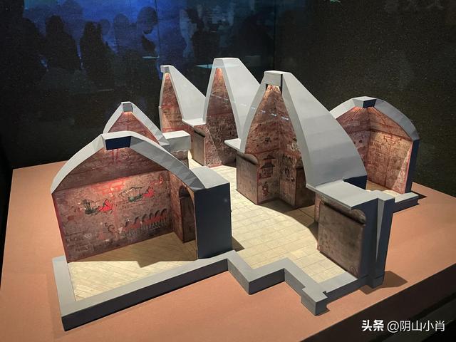 参观内蒙古博物院新馆