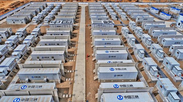 2500亿造个烂摊子？已投入使用20年的三峡大坝，现在到底回本没？