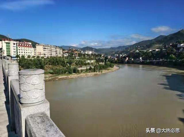 婚礼当天跳河后续：婚车上一直争吵，新郎生前最后一句话曝光！