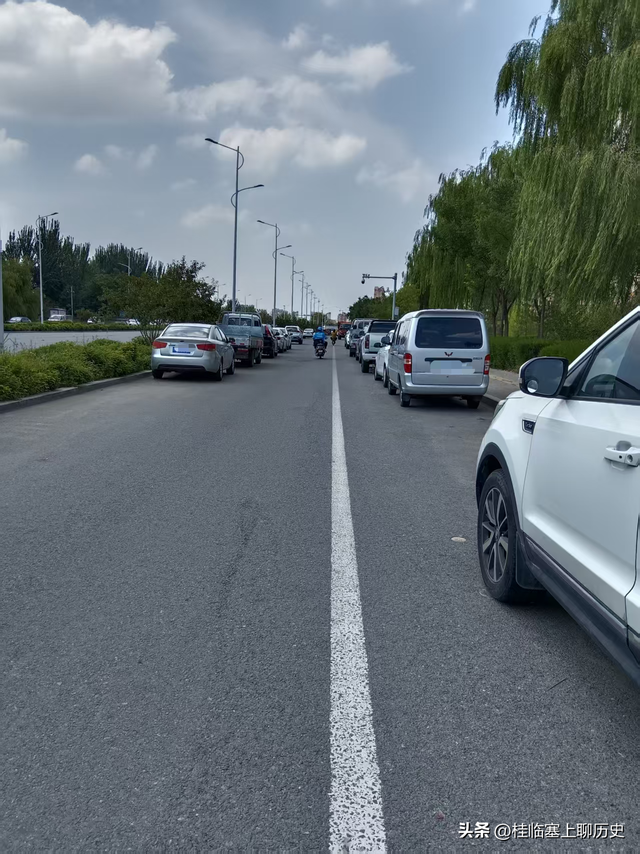 威观宁夏：银川“满城尽是戴头盔”，那路什么时候还回来？