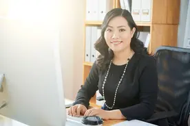 姜萍和AI答同一份题。结果如何？图片