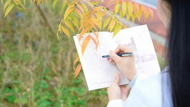 在眉山天府新区，遇见五彩斑斓的初冬！