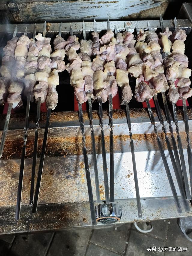 开封西区，找不到夜市了！