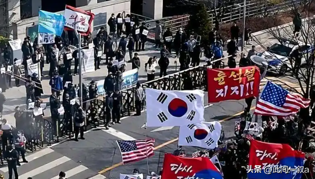 首尔爆发反华游行，韩国人疑惑：为什么中国人没有一丁点害怕？