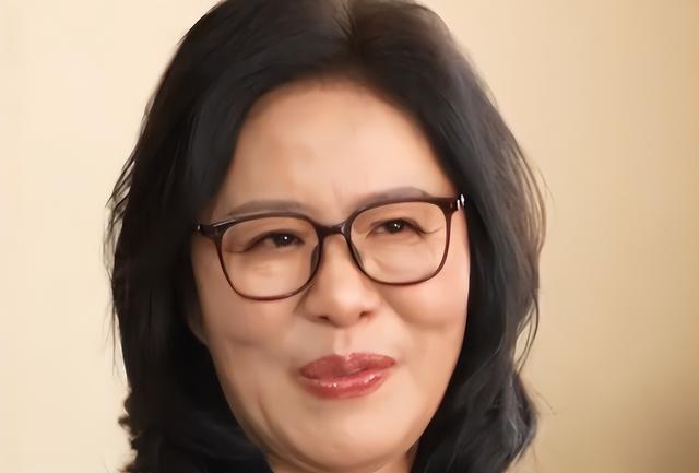 钱再多有什么用	，64岁郎平如今的现状，给所有运动员们提了个醒