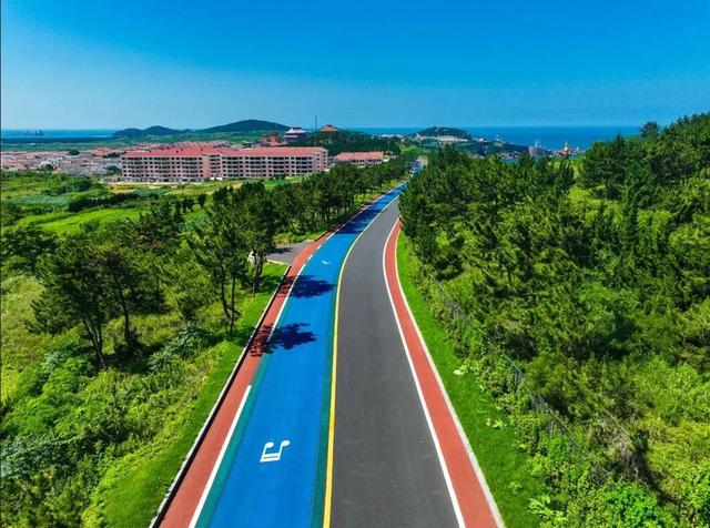 《中国国家地理》认证的“中国最美海岸”，荣成才是不容错过的山海明珠！