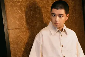 《南山南》歌手马頔深夜发文引猜测，本人连发多个回应，回怼网友图片