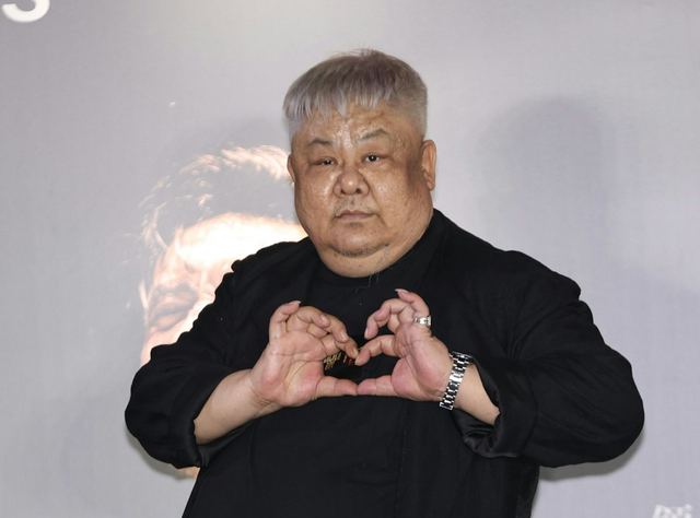 突发！曝61岁知名演员赌博输光家产、欠百亿巨债跑路，本人否认