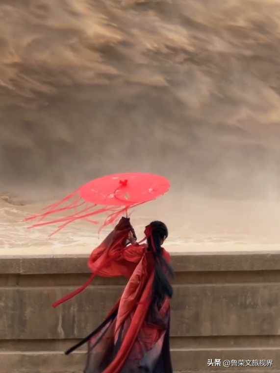 黄河奔涌处，古都盛世行——这场洛阳奢华盛宴藏着千年文明的回响