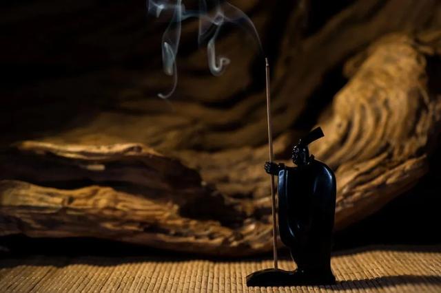 243万成交，稀有的极品墨玉