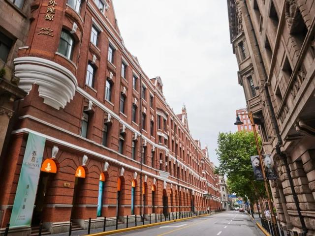 攻略贴｜外滩建筑群内部免费参观指南，银行/美术馆/露台一网打尽