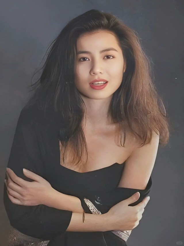 刘德华理想中的老婆，守寡17岁无子女，如今65岁气质温婉风情万种