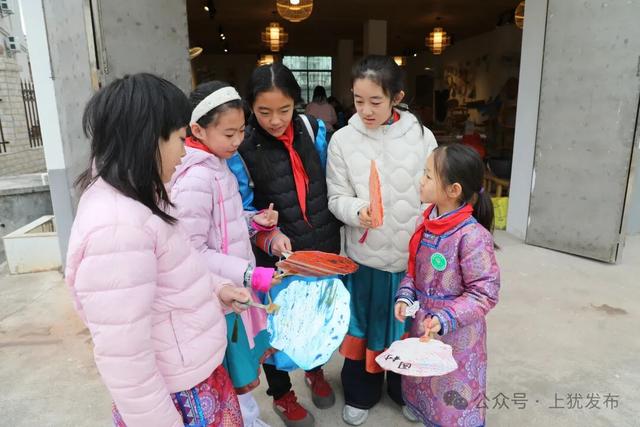 “森宿上犹”吸引了一批来自内蒙古的草原孩子……