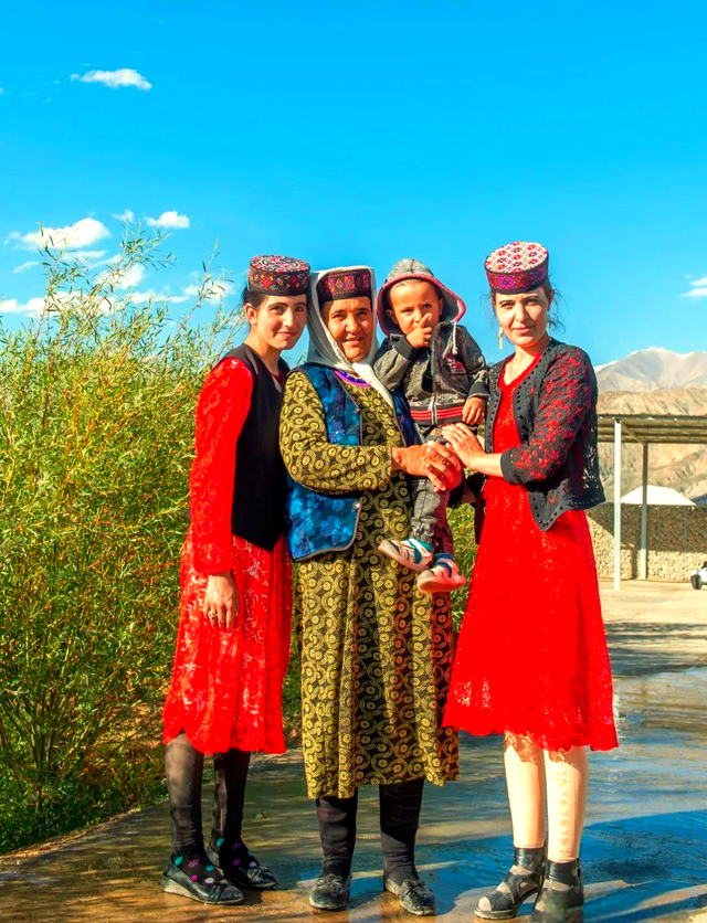 中国的白人聚居地，美女如云的塔县，为何女子不允许与外族通婚？