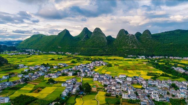 假期旅行的天花板！国内6座被严重低估的宝藏山水小城，风光超绝