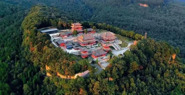 秋高气爽，一起去爬山呀